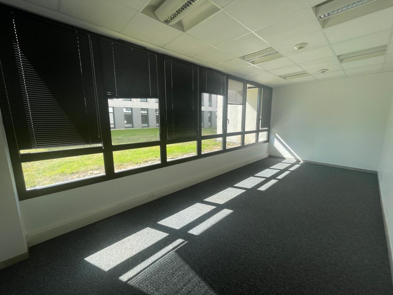 Bureau Rennes 863m² Location bureau Rennes Ille-et-Vilaine OLBUR2311364 1